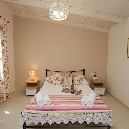 Kouros Resort Kalamákion Buitenkant foto