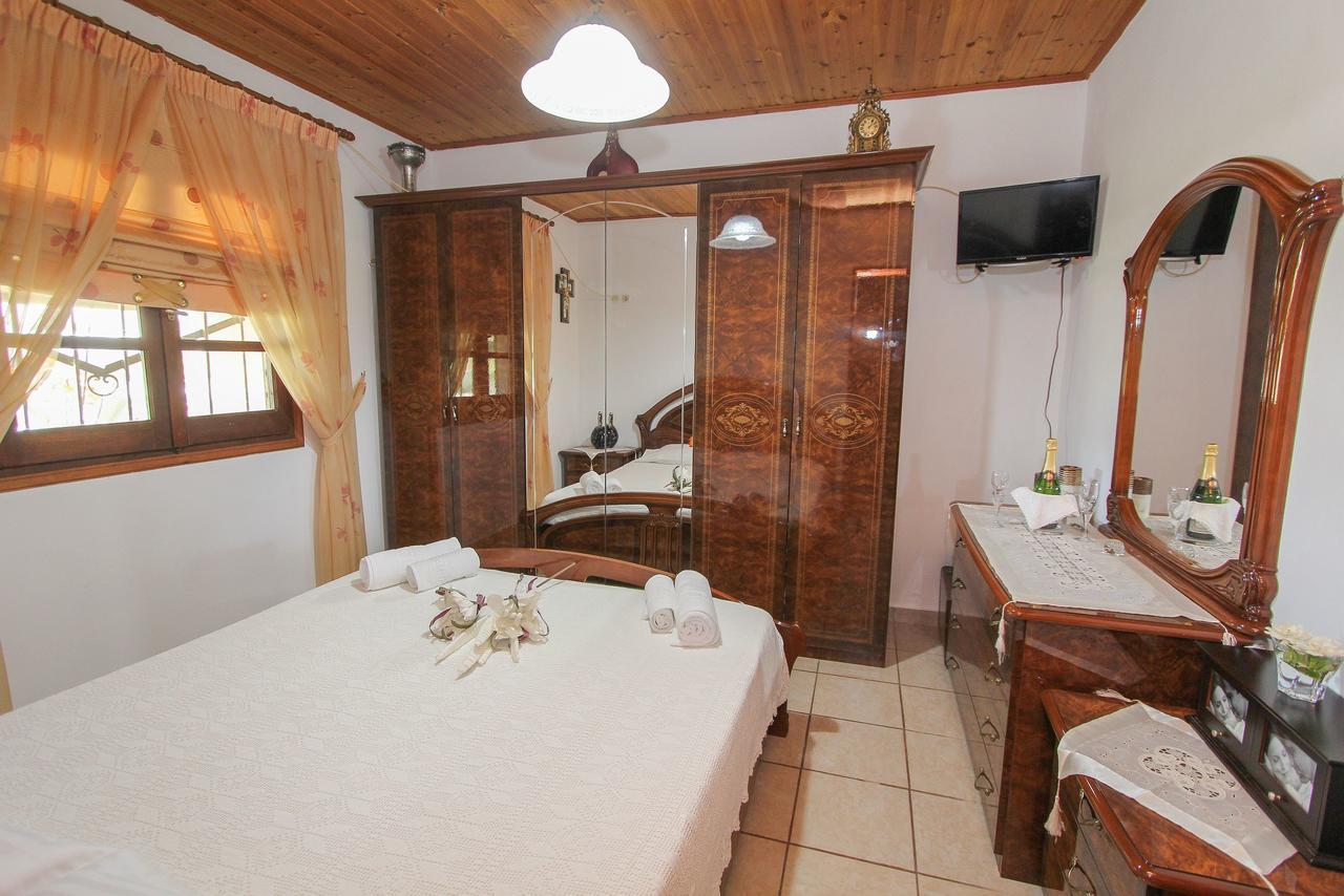 Kouros Resort Kalamákion Buitenkant foto
