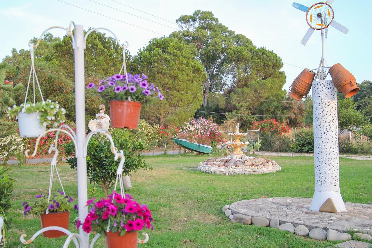 Kouros Resort Kalamákion Buitenkant foto
