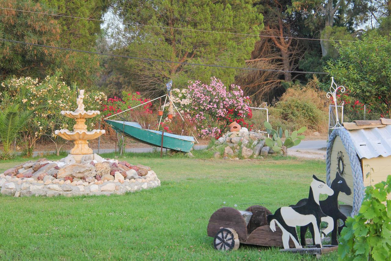 Kouros Resort Kalamákion Buitenkant foto