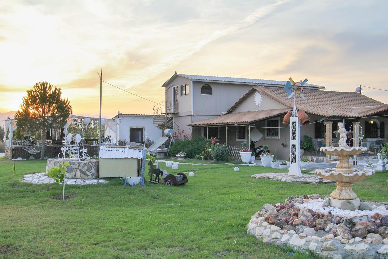 Kouros Resort Kalamákion Buitenkant foto