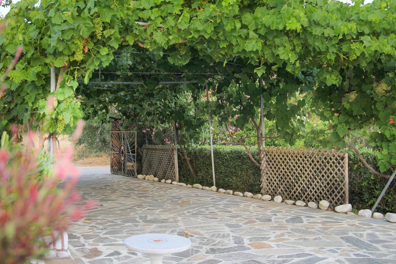 Kouros Resort Kalamákion Buitenkant foto
