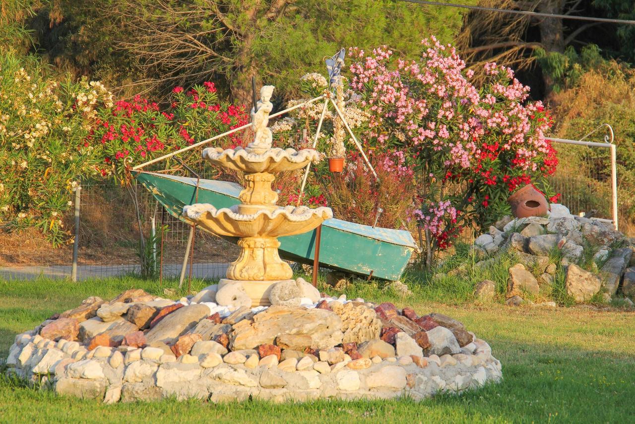 Kouros Resort Kalamákion Buitenkant foto